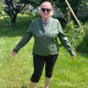 Xl faux army green leather jacket